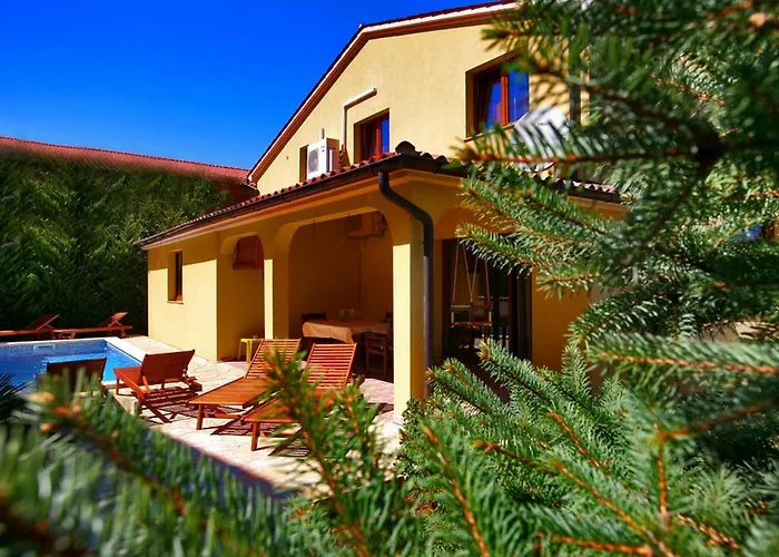 Villa Luces